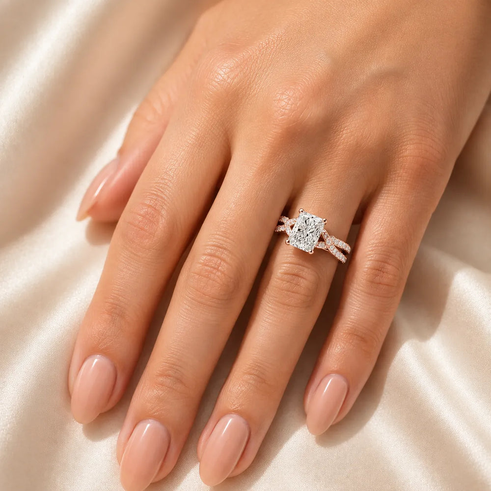 Serenity Knot Ring with Round Diamond