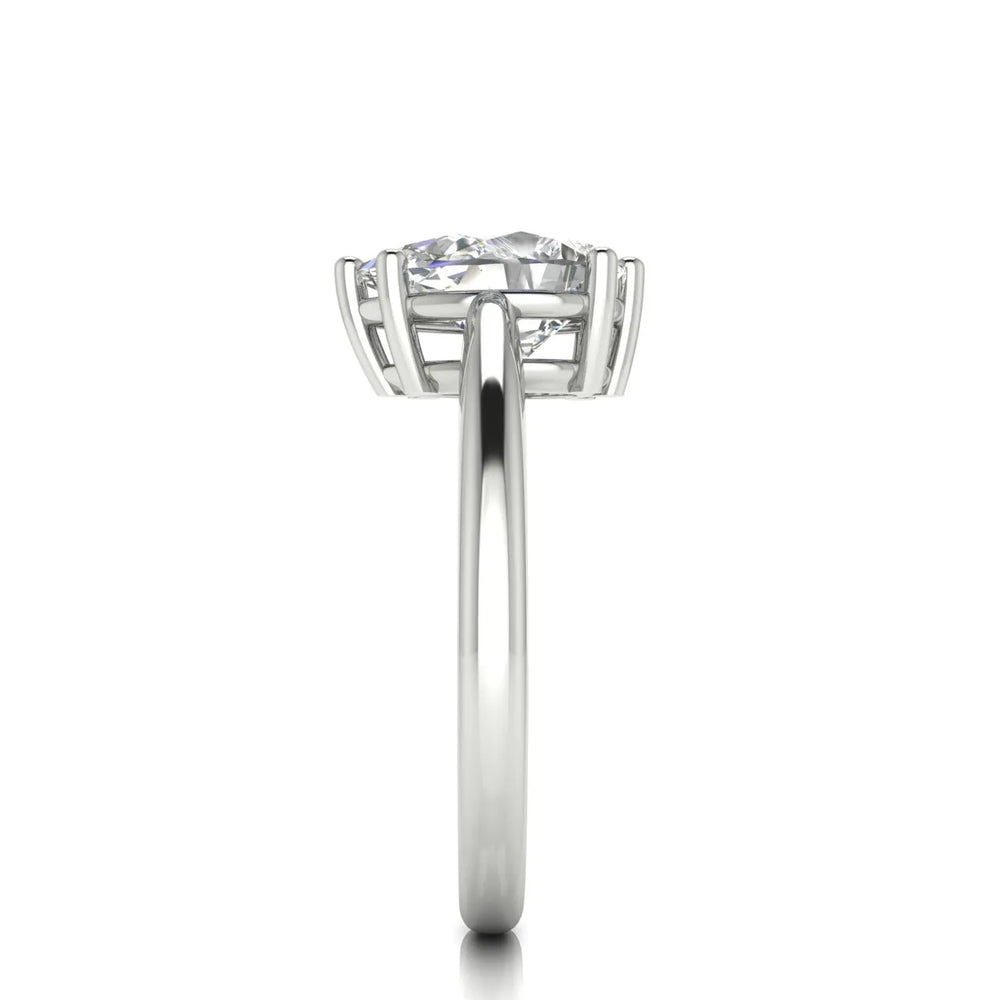 Elegant Solitaire Ring with Classic Prong Setting