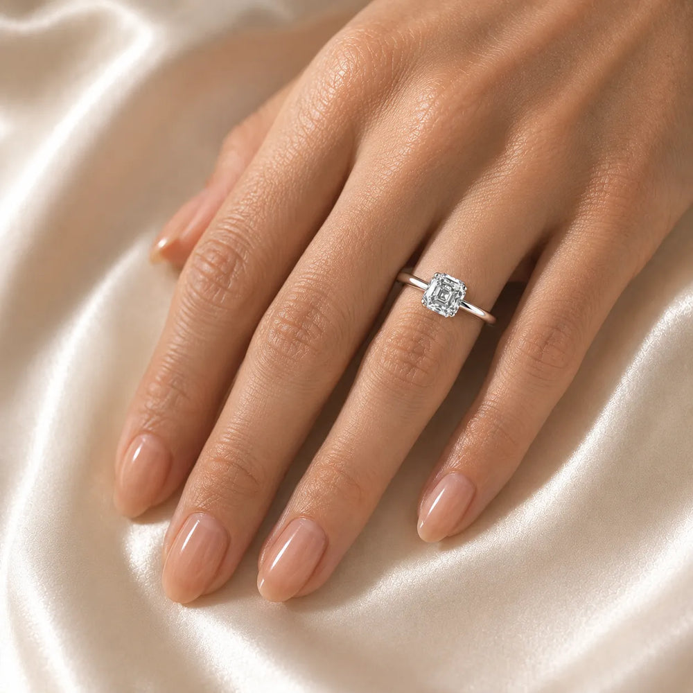 Romantic Solitaire Ring with Classic Setting