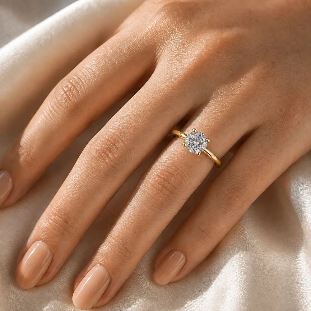 Romantic Solitaire Ring with Classic Setting