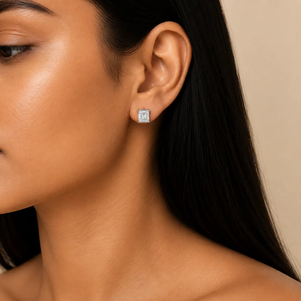 The Classic Brilliance Studs earring