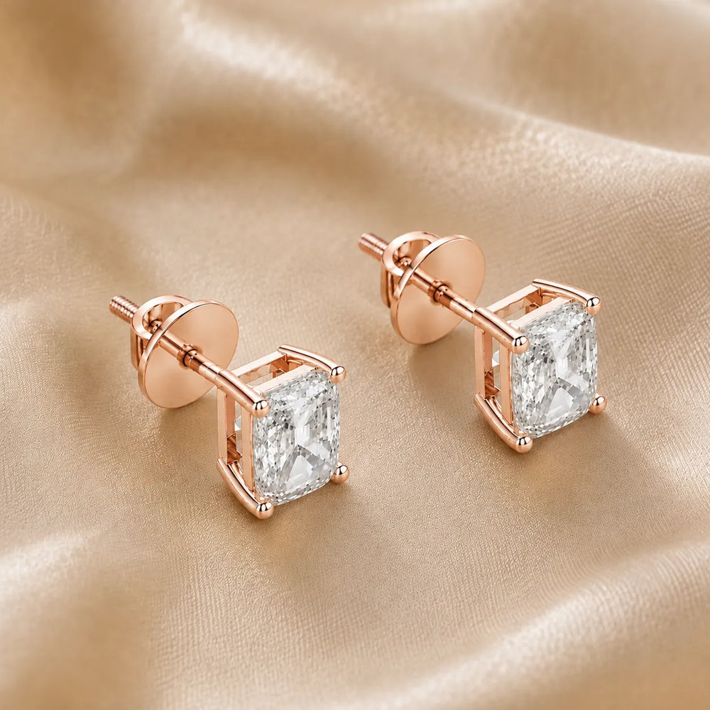 The Classic Brilliance Studs earring