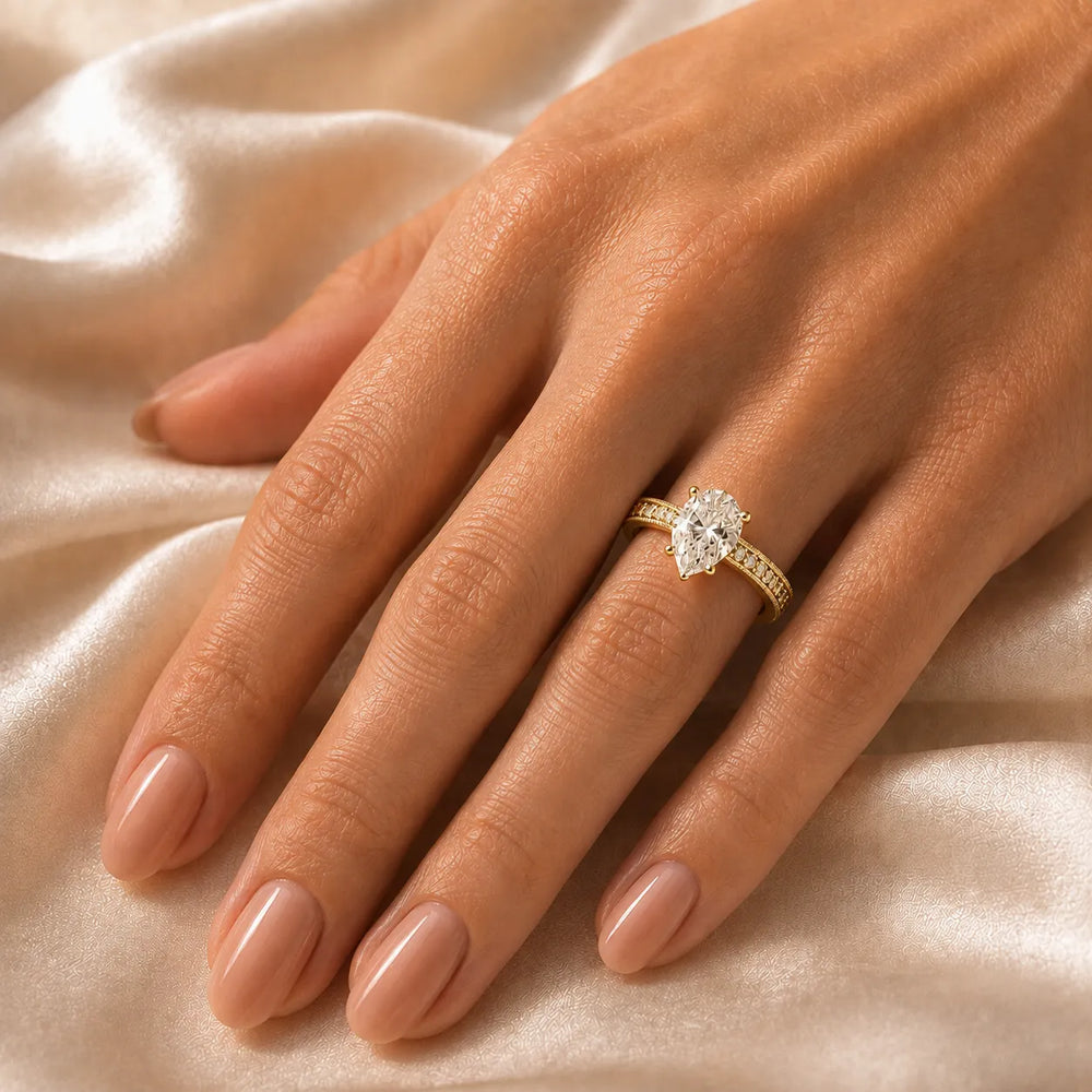 Vintage-Inspired Solitaire Ring with Accent Stones