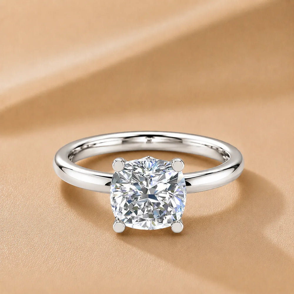Elegant Solitaire Ring with Timeless Appeal