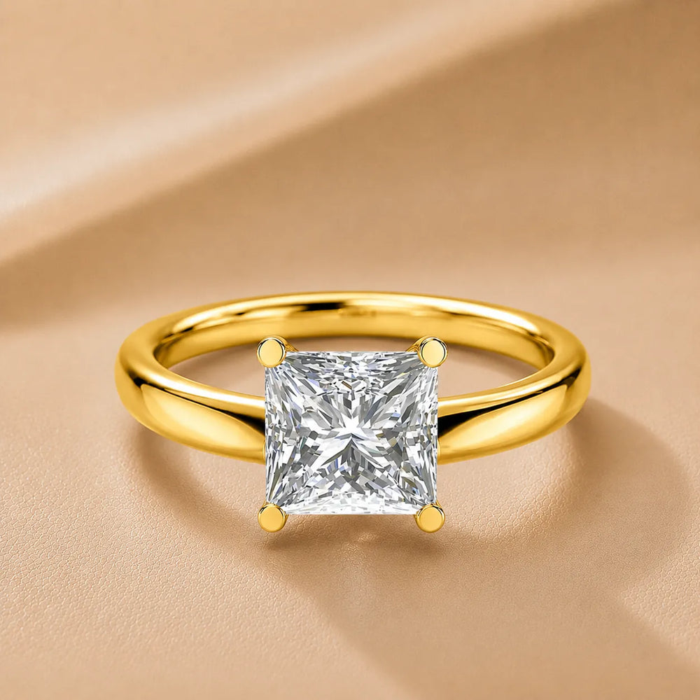 Elegant Solitaire Ring with Timeless Appeal