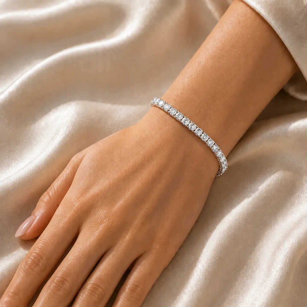 Classic Eternity Tennis Bracelet With Round Diamond