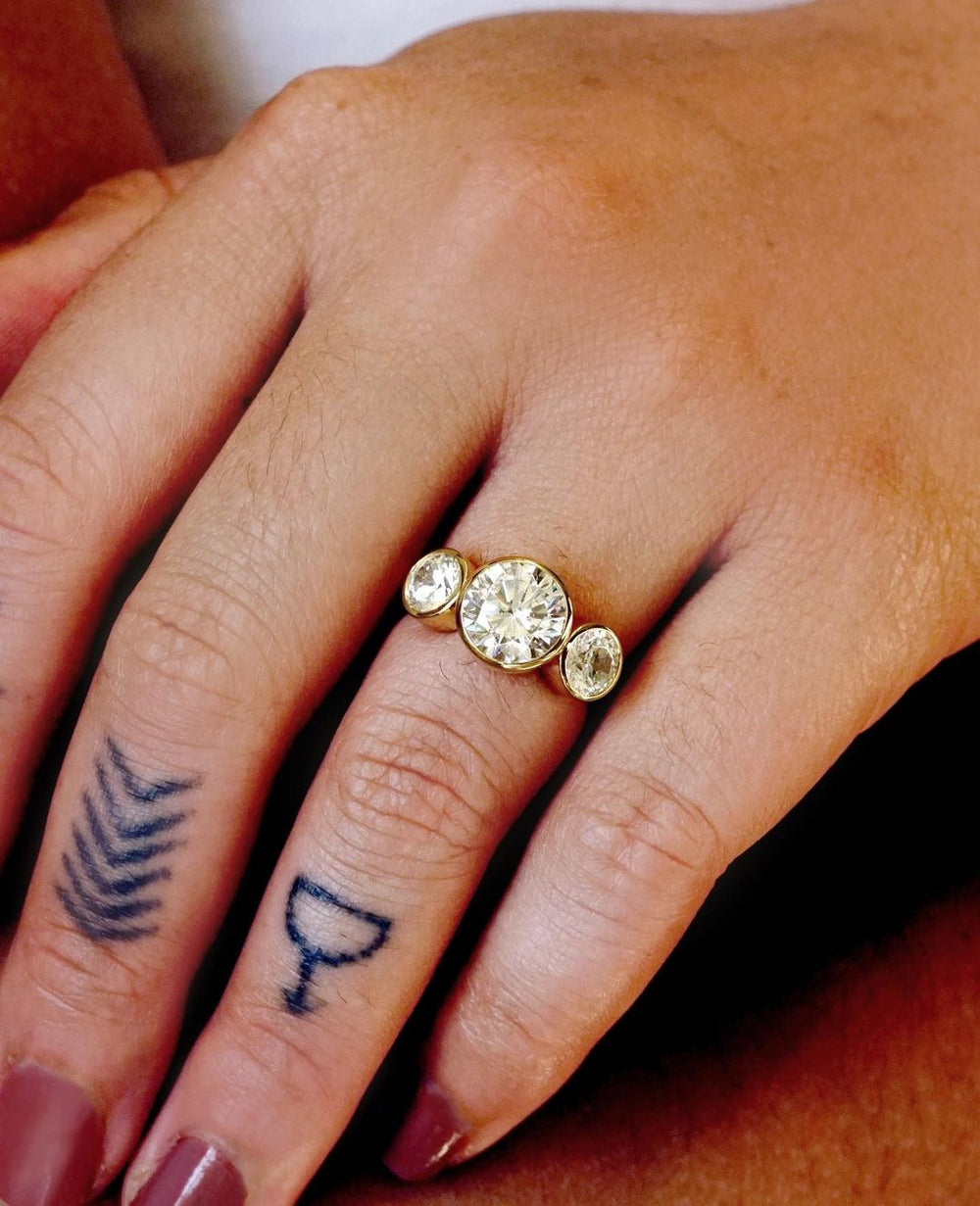 Bezel Set Round Brilliant Cut Labgrown Engagement Ring