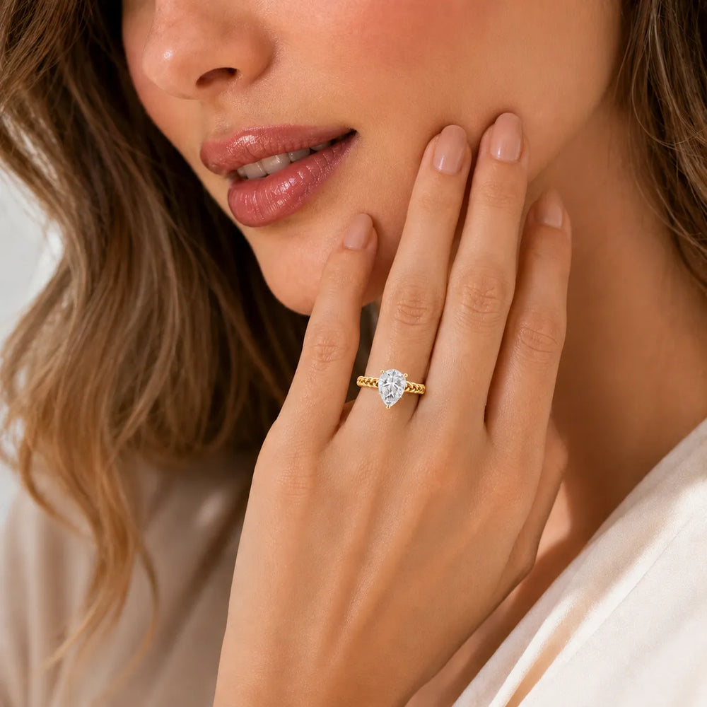 Vintage-Inspired Solitaire Ring with Twisted