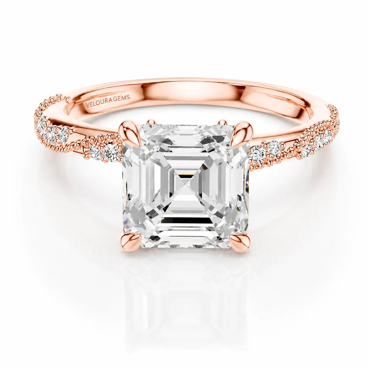 Classic Engagement Ring with Modern Luxury and Refined Beauty