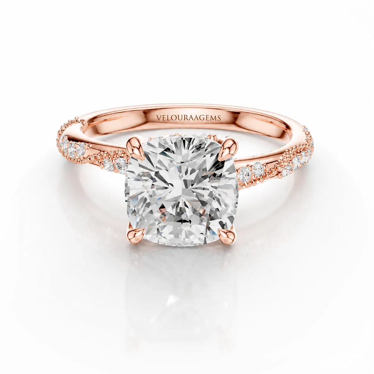 Classic Engagement Ring with Modern Luxury and Refined Beauty