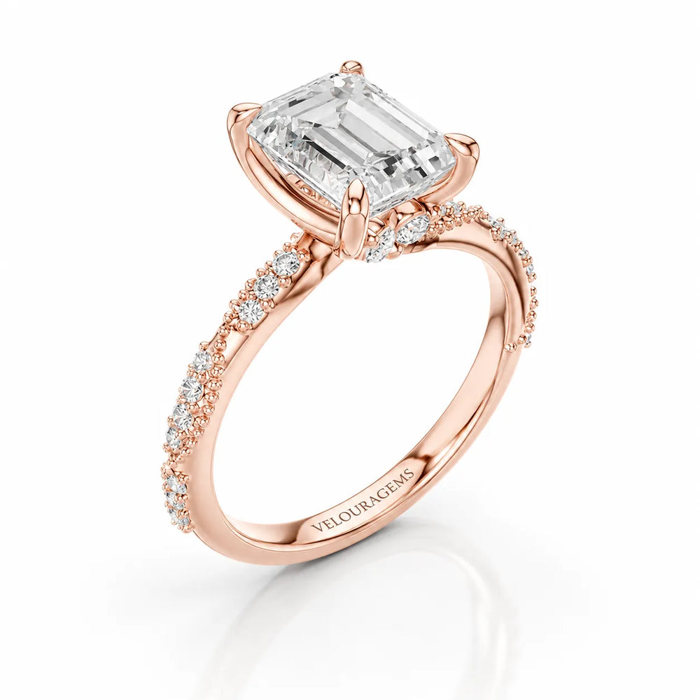 Classic Engagement Ring with Modern Luxury and Refined Beauty