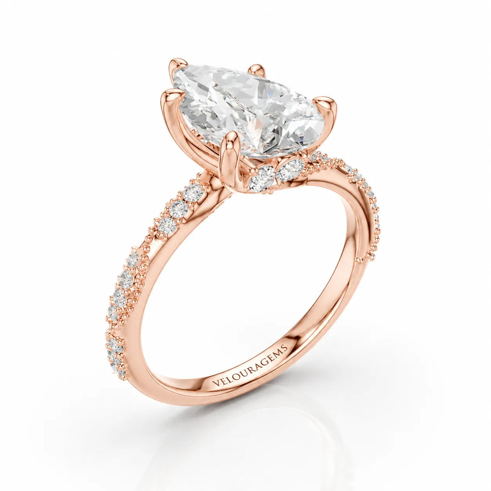 Classic Engagement Ring with Modern Luxury and Refined Beauty