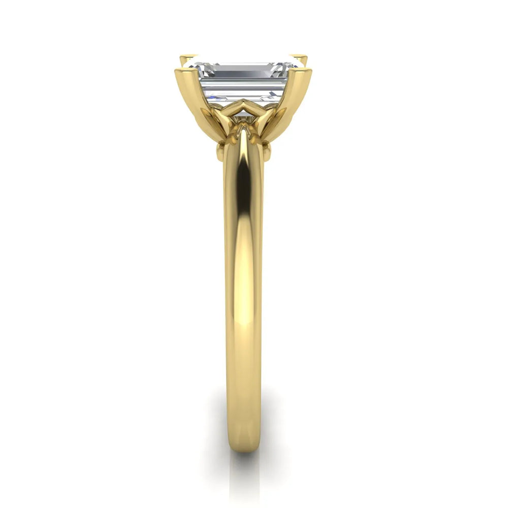 Elegant Solitaire Ring with Timeless Appeal
