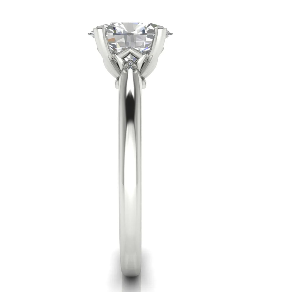 Elegant Solitaire Ring with Timeless Appeal
