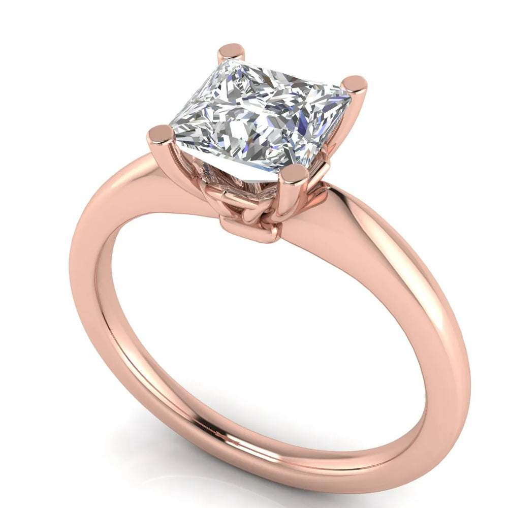 Elegant Solitaire Ring with Timeless Appeal