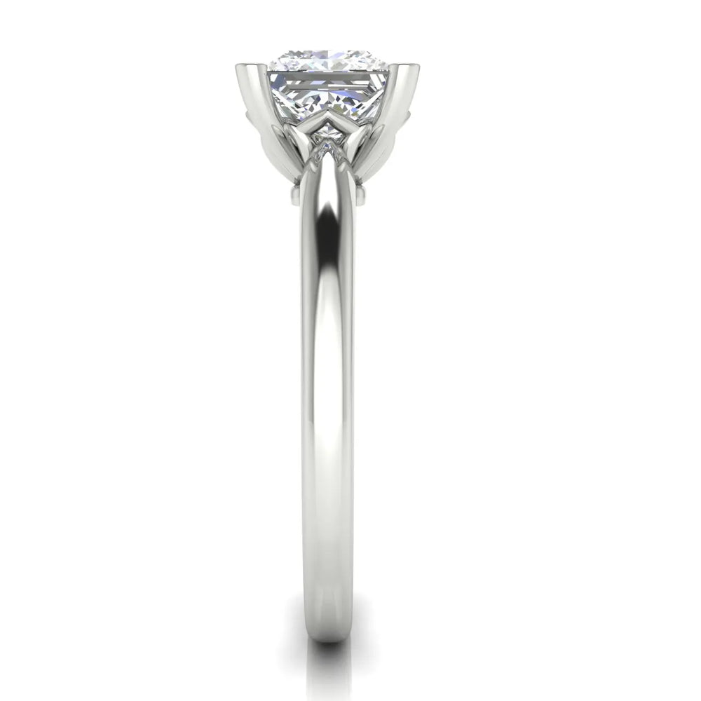 Elegant Solitaire Ring with Timeless Appeal