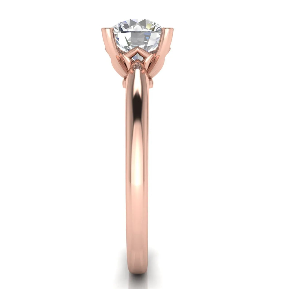 Elegant Solitaire Ring with Timeless Appeal