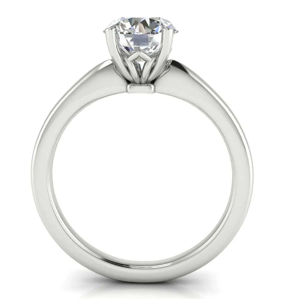 Elegant Solitaire Ring with Timeless Appeal