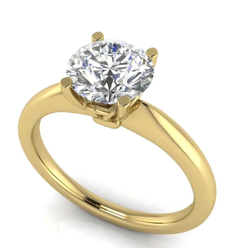 Elegant Solitaire Ring with Timeless Appeal