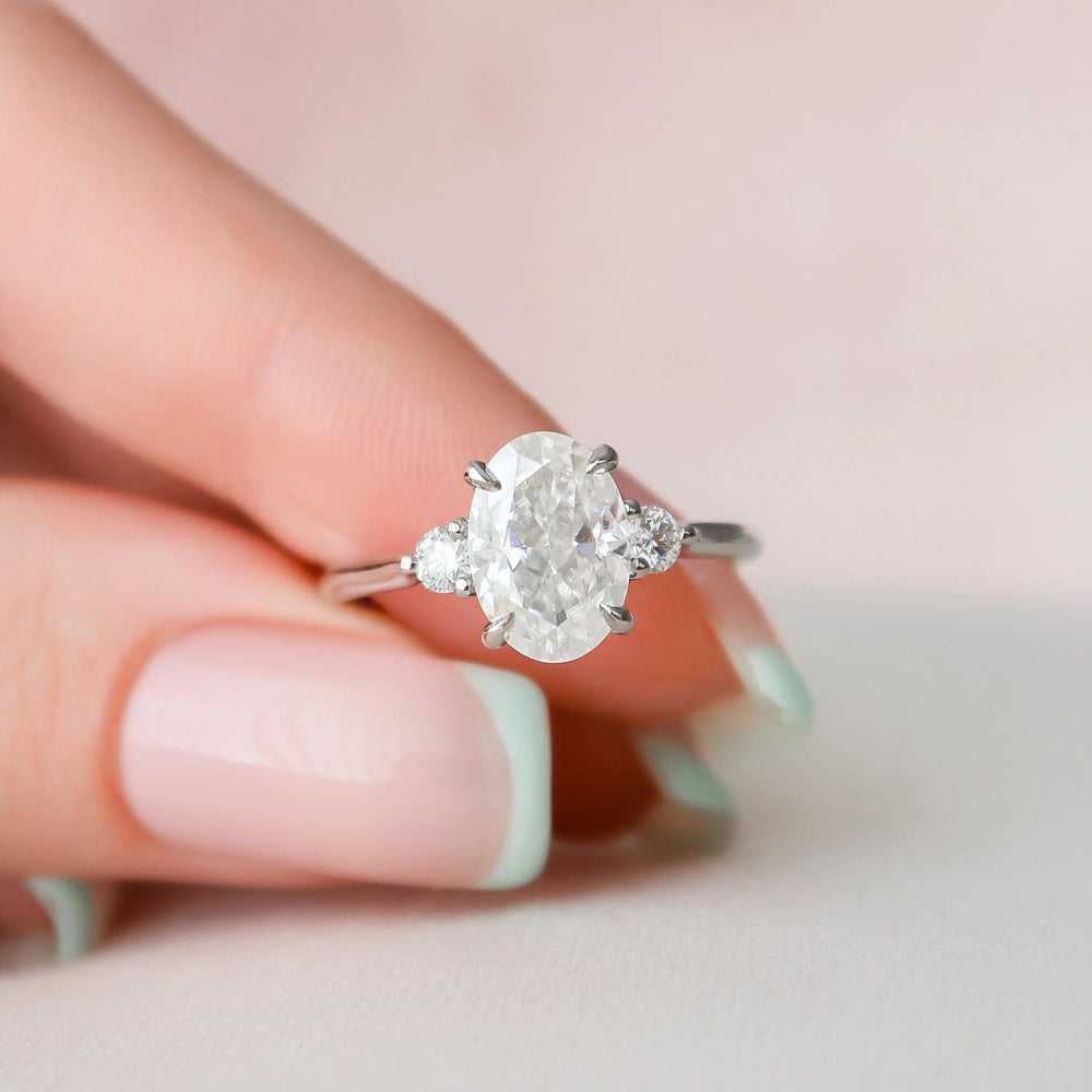 Oval Cut Labgrown Engagement Ring