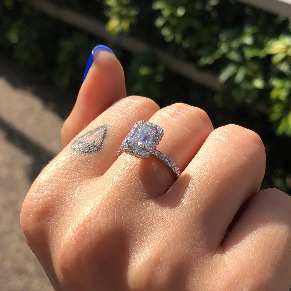 Emerald Cut Labgrown Engagement Ring