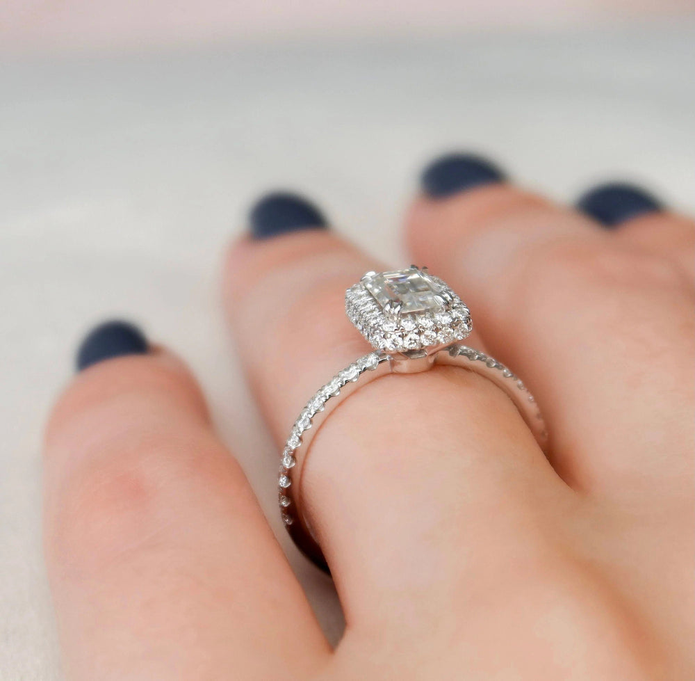 Emerald Cut Labgrown Engagement Ring