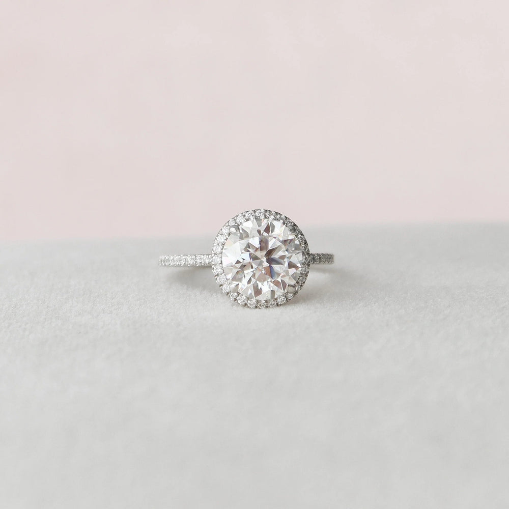 Round Brilliant Cut Labgrown Engagement Ring