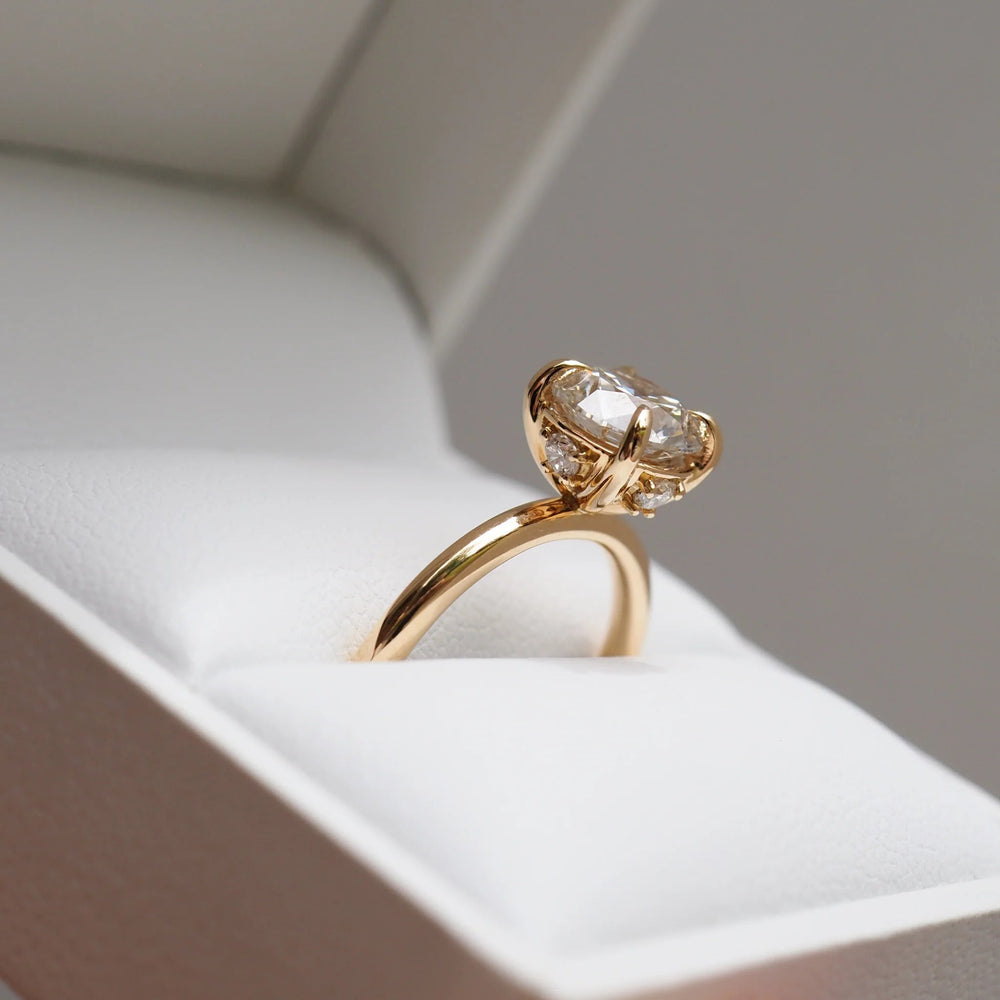 Round Brilliant Cut Labgrown Engagement Ring