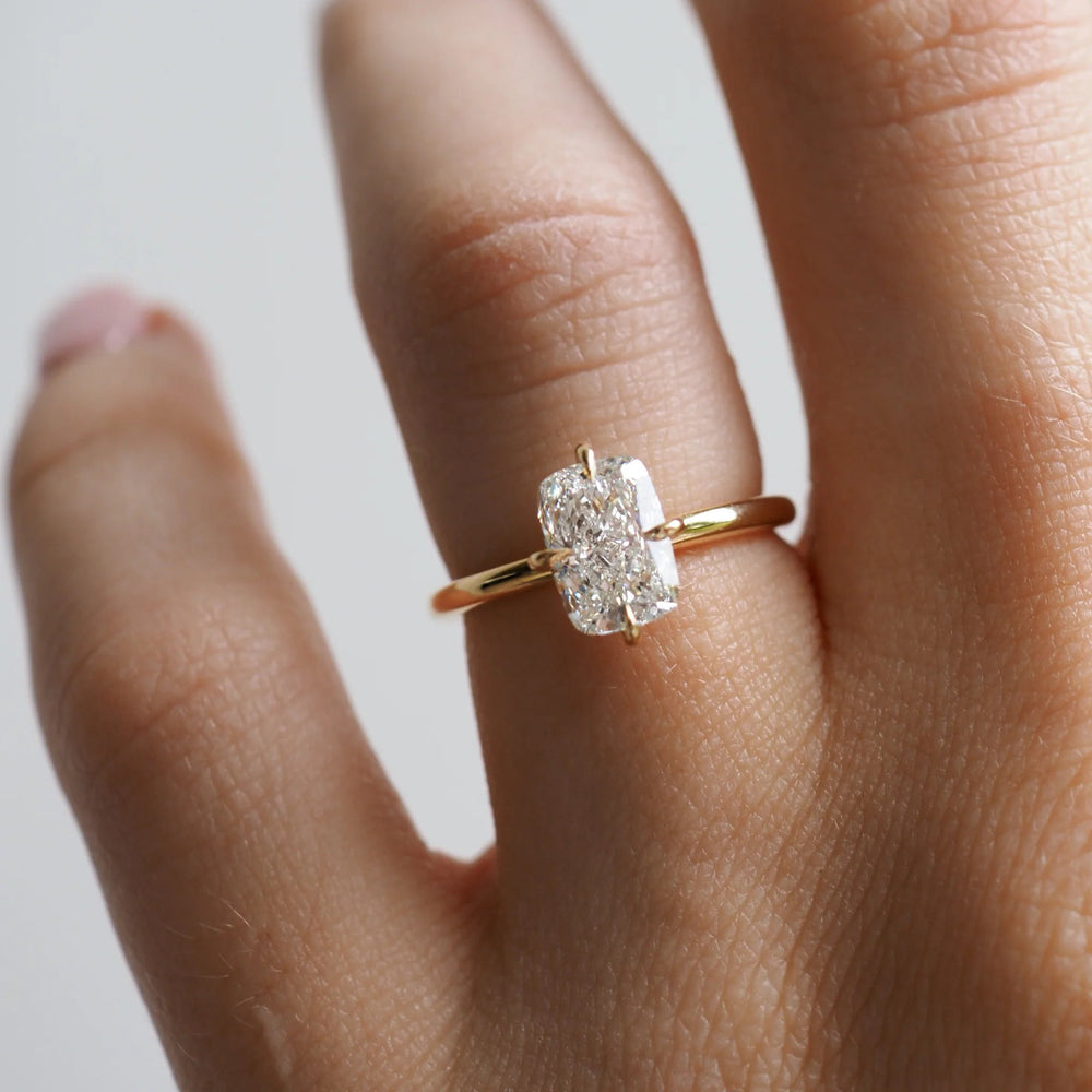 Cushion Cut Labgrown Engagement Ring