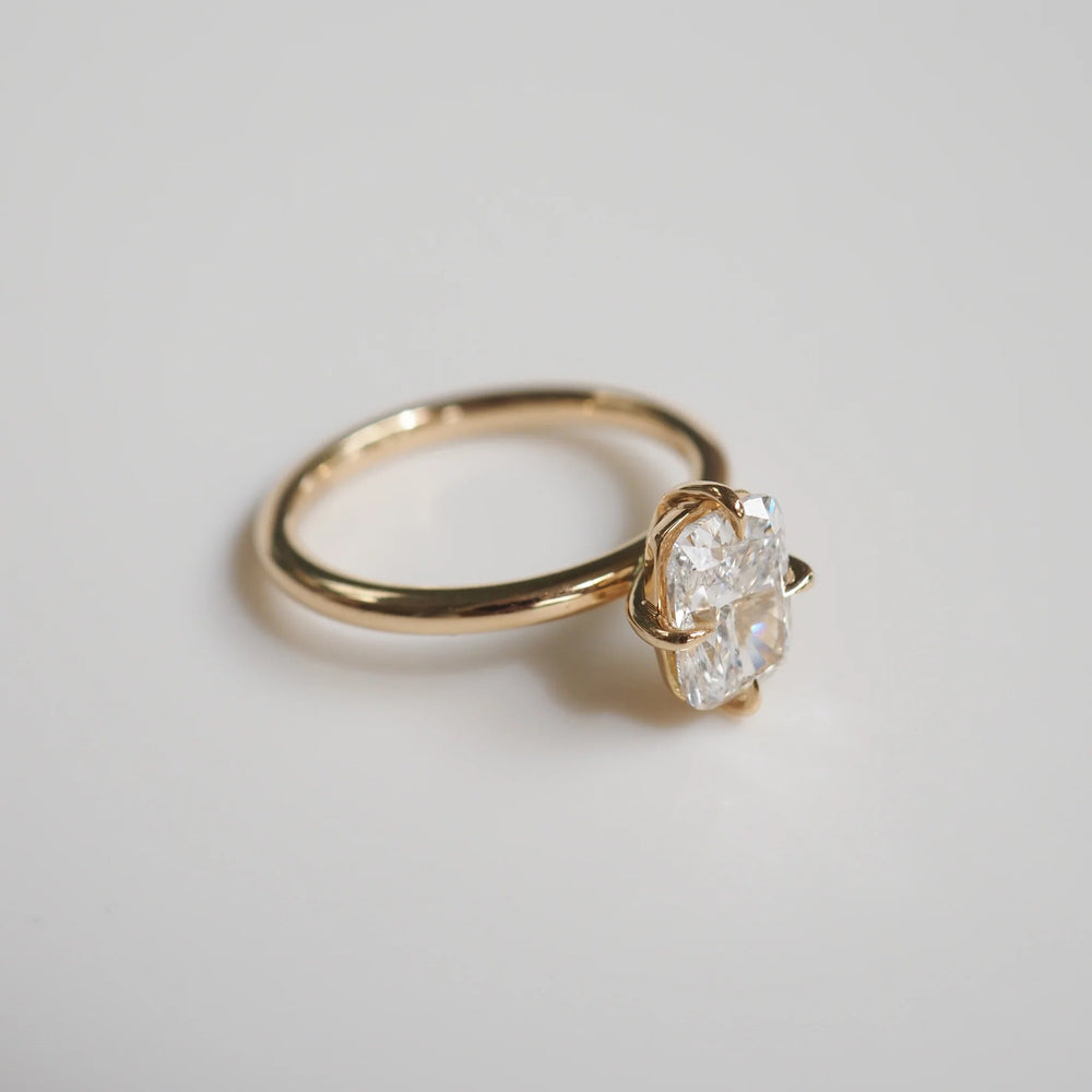 Cushion Cut Labgrown Engagement Ring
