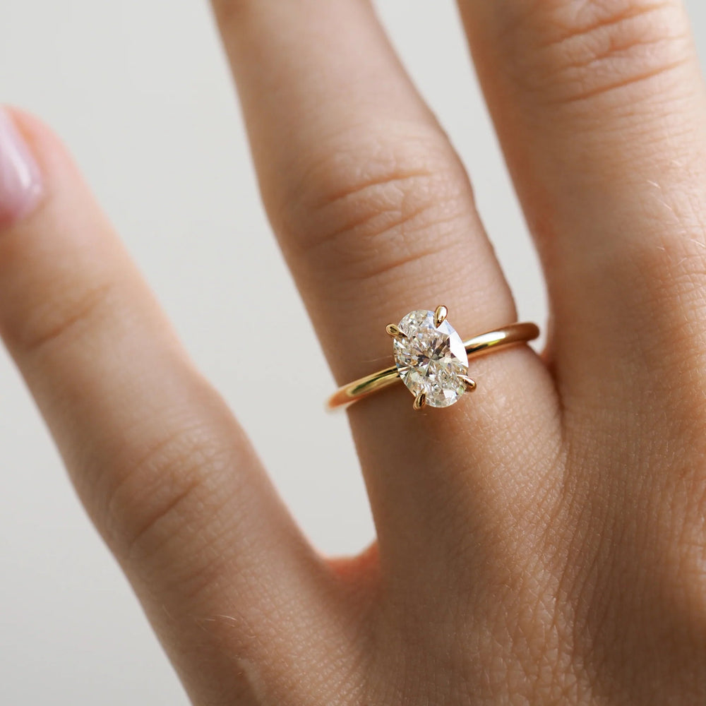 Oval Cut Labgrown Engagement Ring