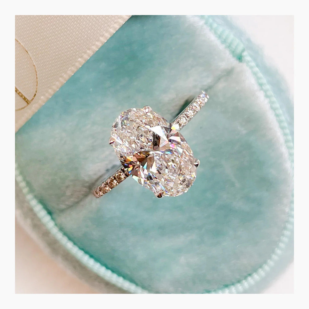 Oval Cut Labgrown Engagement Ring