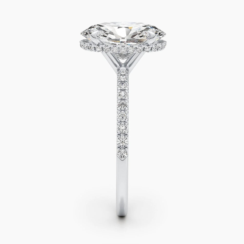 Oval Cut Labgrown Engagement Ring