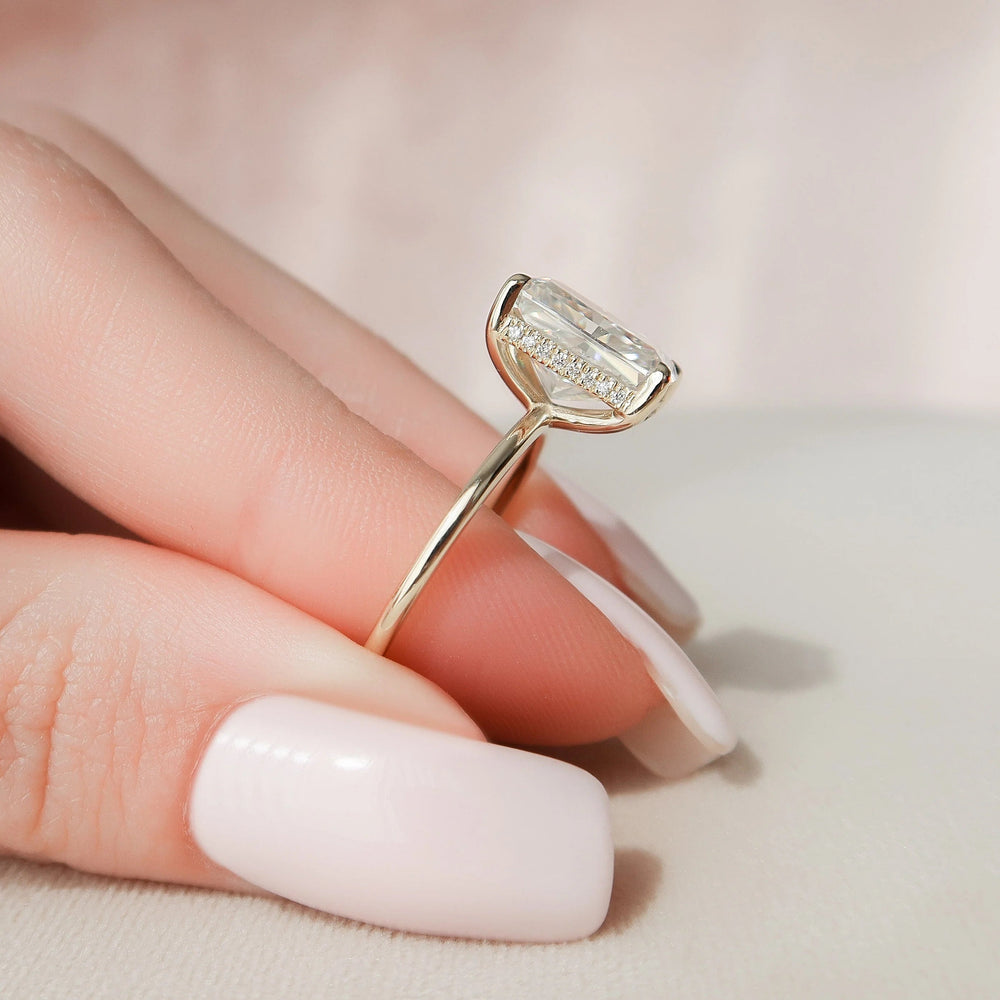 Radiant Cut Labgrown Engagement Ring