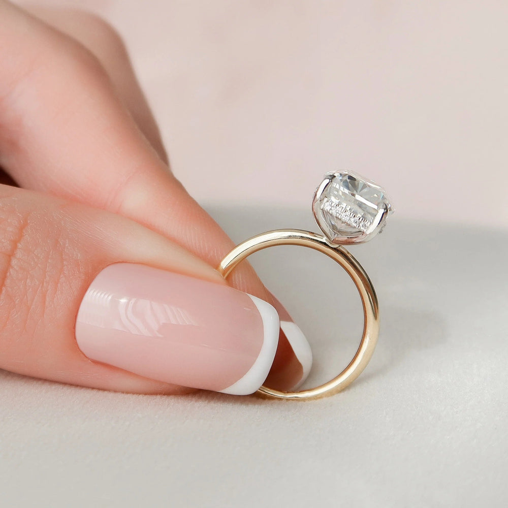 Cushion Cut Labgrown Engagement Ring