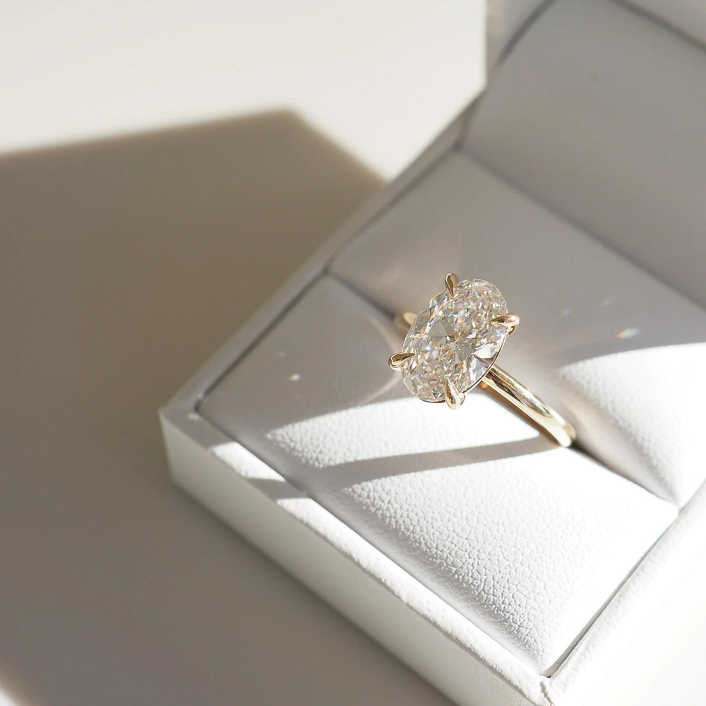 Oval Cut Labgrown Engagement Ring