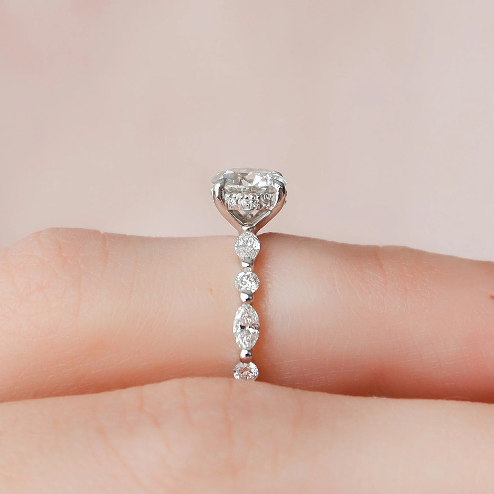 Round Brilliant Cut Labgrown Engagement Ring
