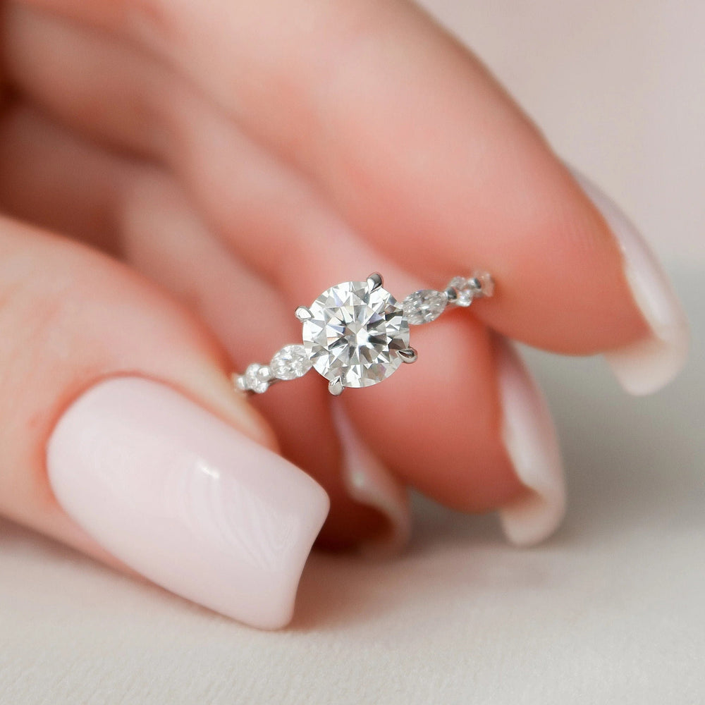 Round Brilliant Cut Labgrown Engagement Ring