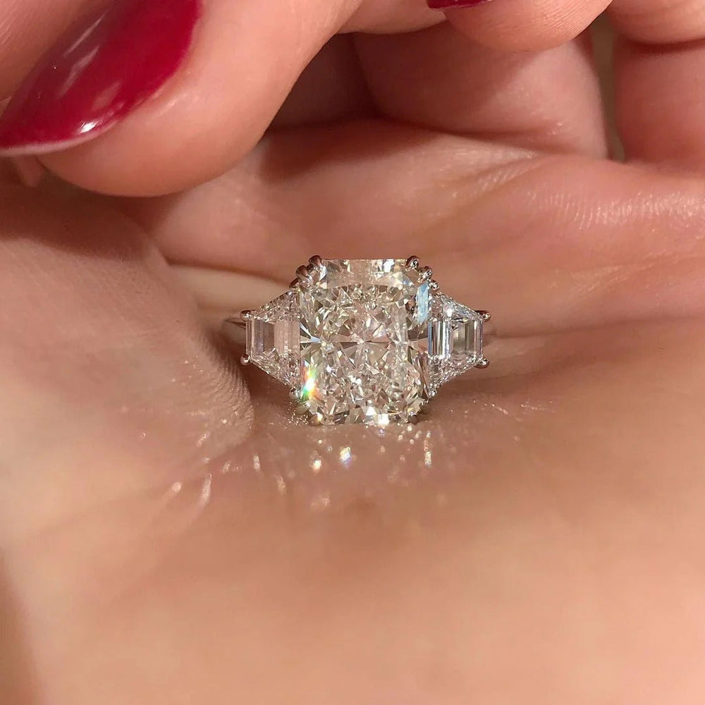 Radiant Cut Labgrown Engagement Ring