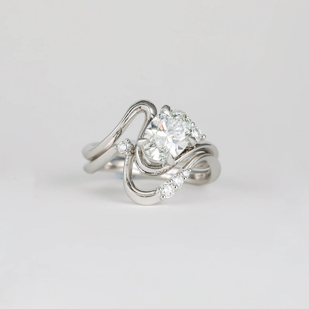 Oval Cut Labgrown Engagement Ring