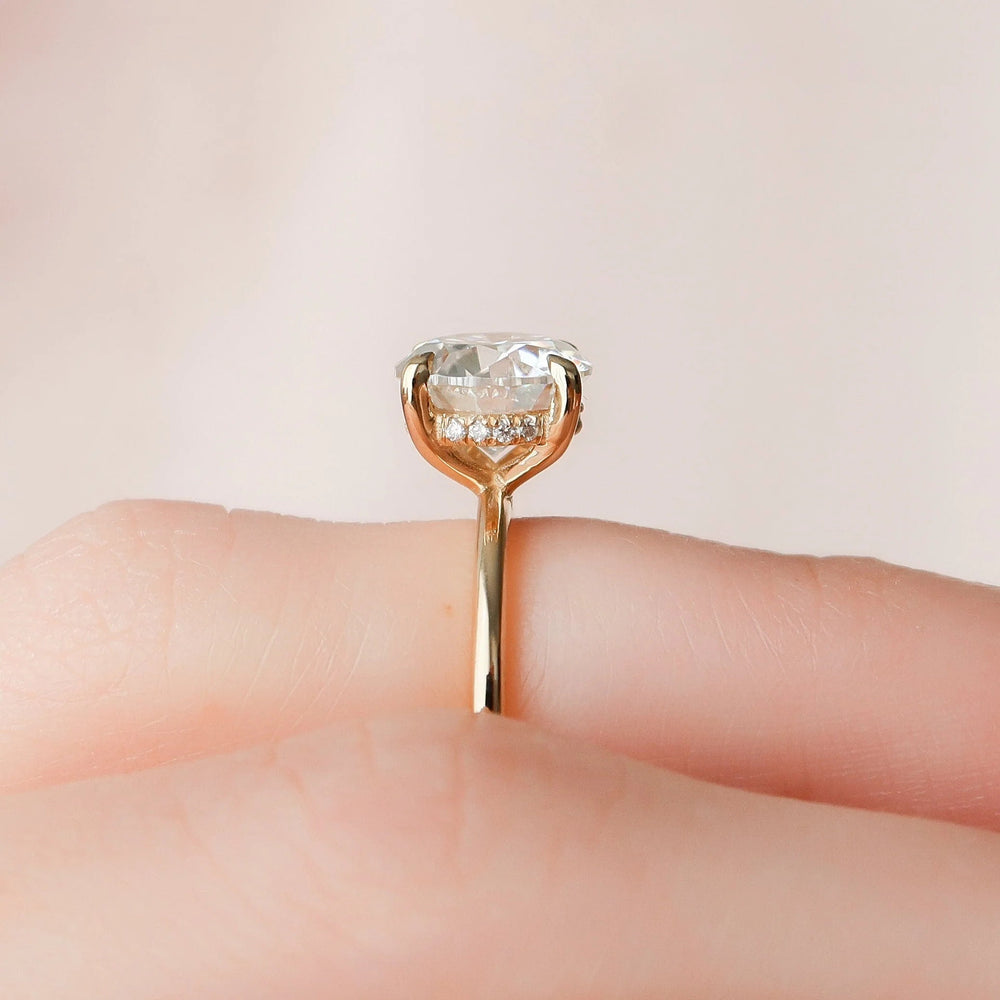 Round Brilliant Cut Labgrown Engagement Ring
