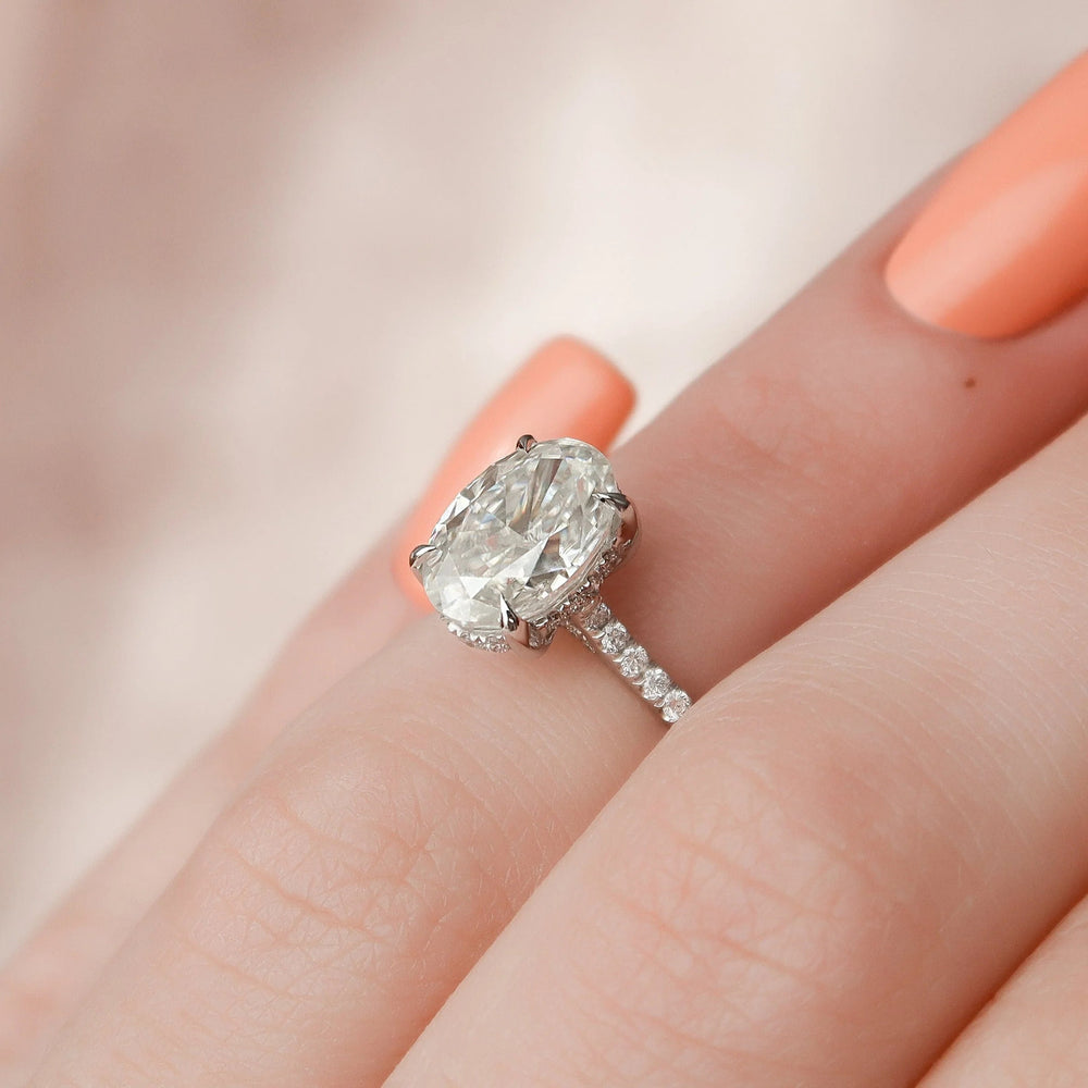 Oval Cut Labgrown Engagement Ring