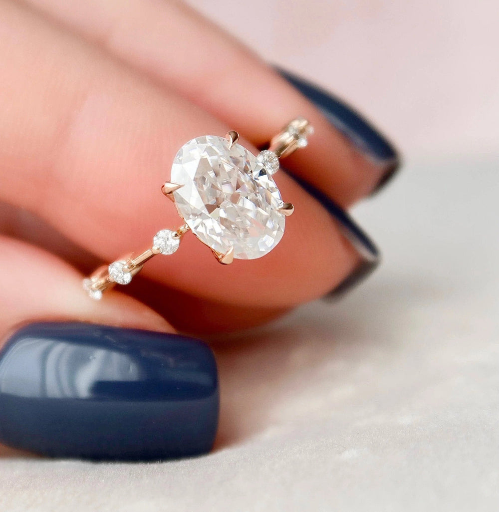 Oval Cut Labgrown Engagement Ring