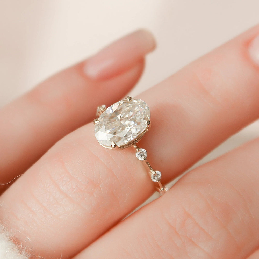 Oval Cut Labgrown Engagement Ring