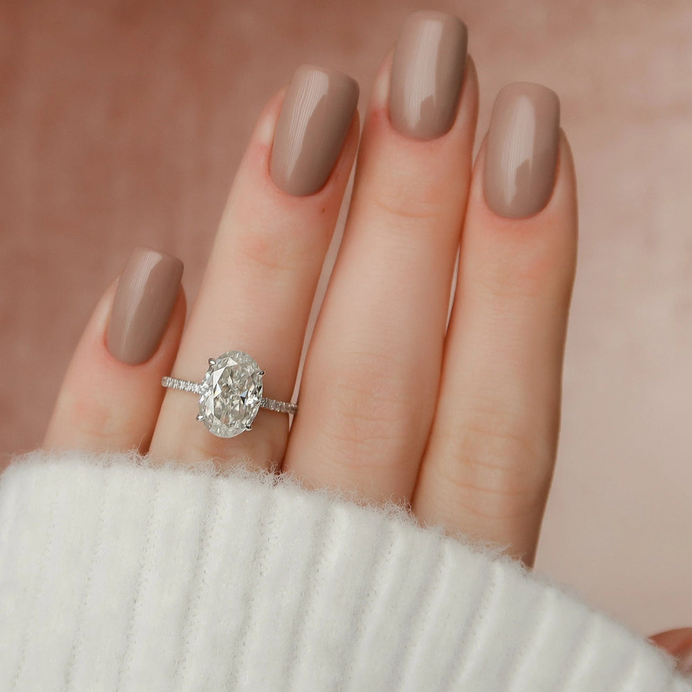 Oval Cut Labgrown Engagement Ring