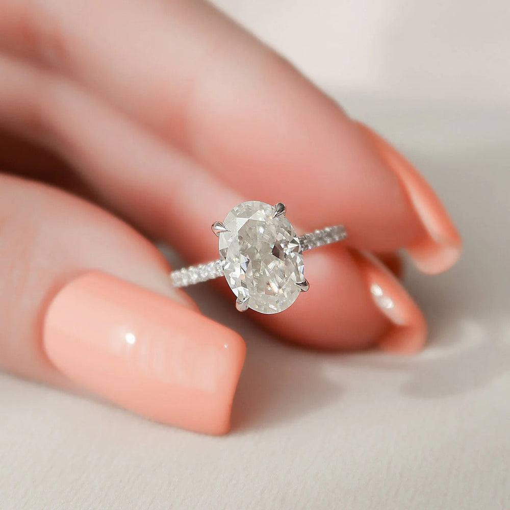Oval Cut Labgrown Engagement Ring