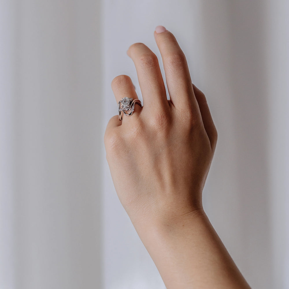Oval Cut Labgrown Engagement Ring