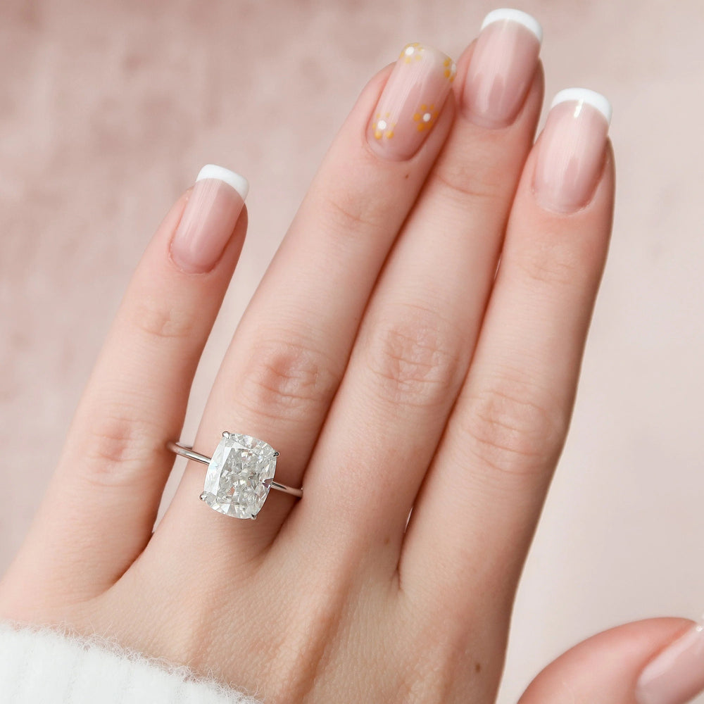 Cushion Cut Labgrown Engagement Ring