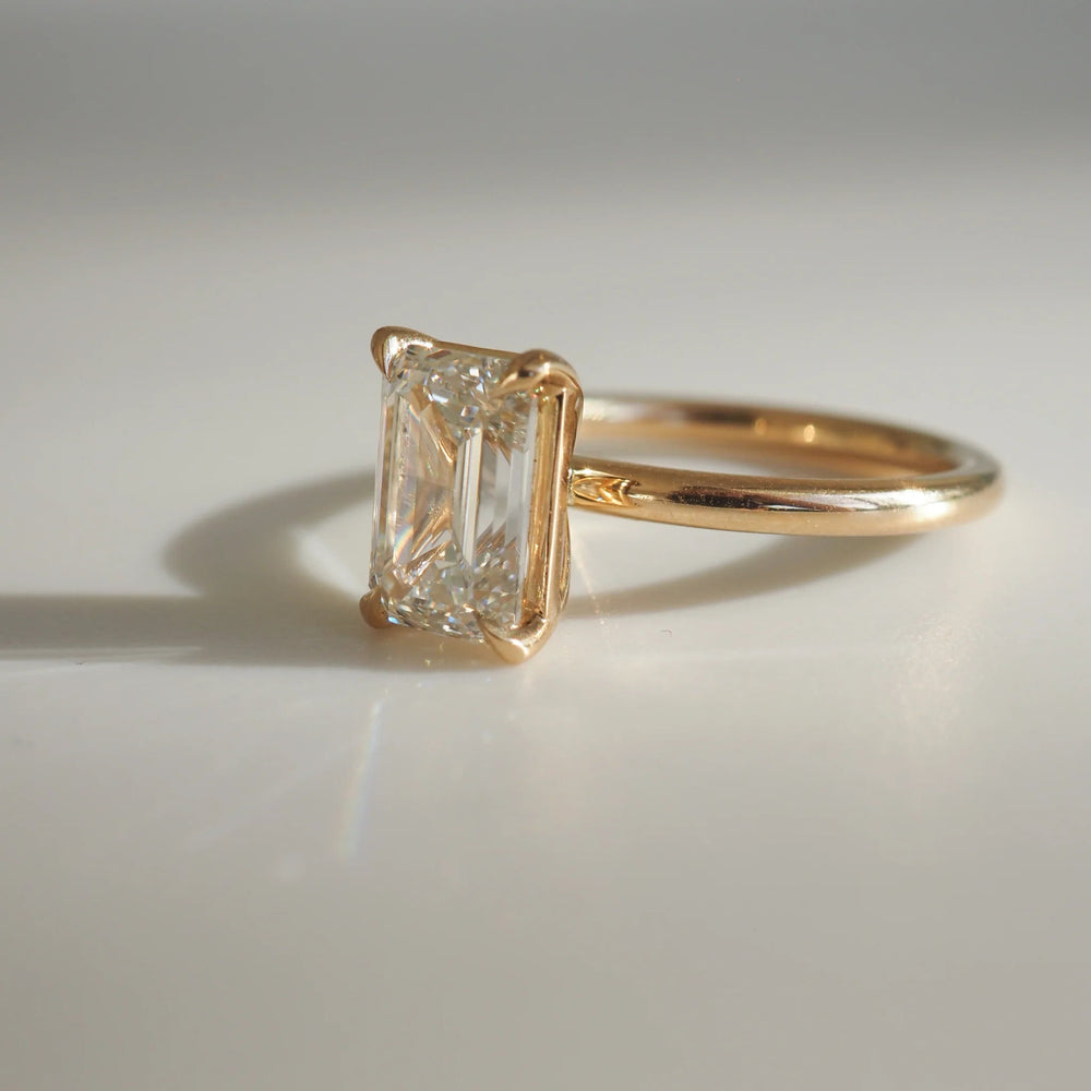 Emerald Cut Labgrown Engagement Ring