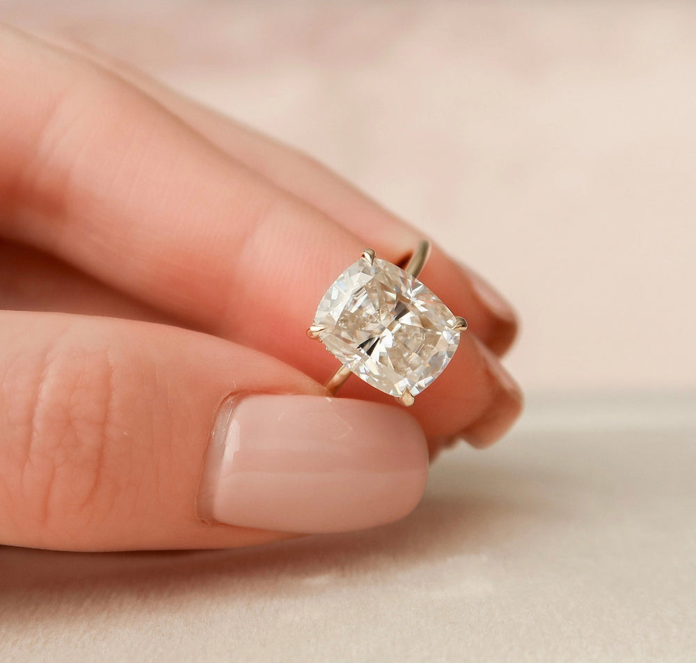 Cushion Cut Labgrown Engagement Ring